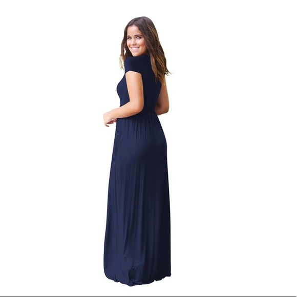 Dresses & Skirts - ❣️SALE❣️(Last 1) Women’s casual maxi dress with pockets